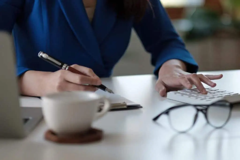 conseillère financière